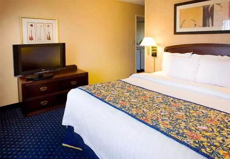 בית מלון כפרי Courtyard By Marriott Oklahoma City Northwest