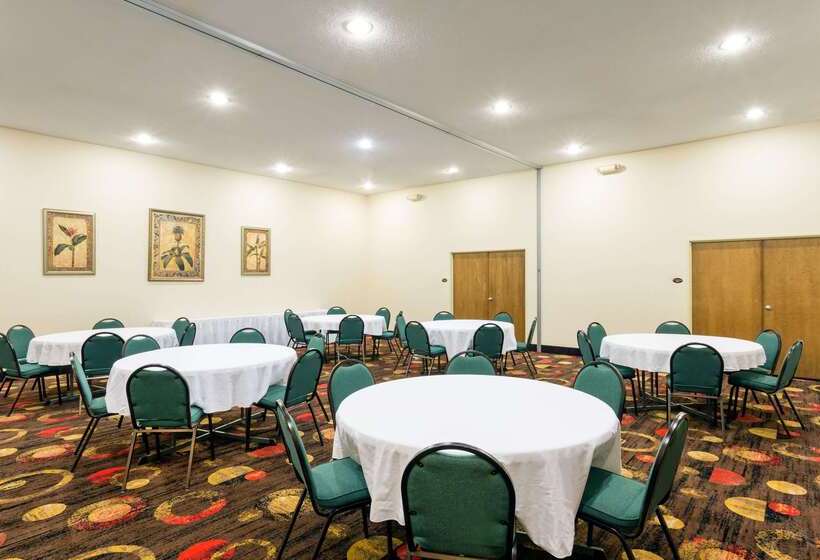 فندق Days Inn By Wyndham Lexington