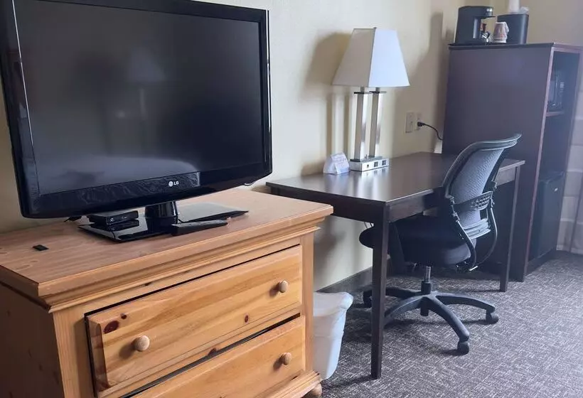 酒店 Duluth Inn & Suites Near Spirit Mountain