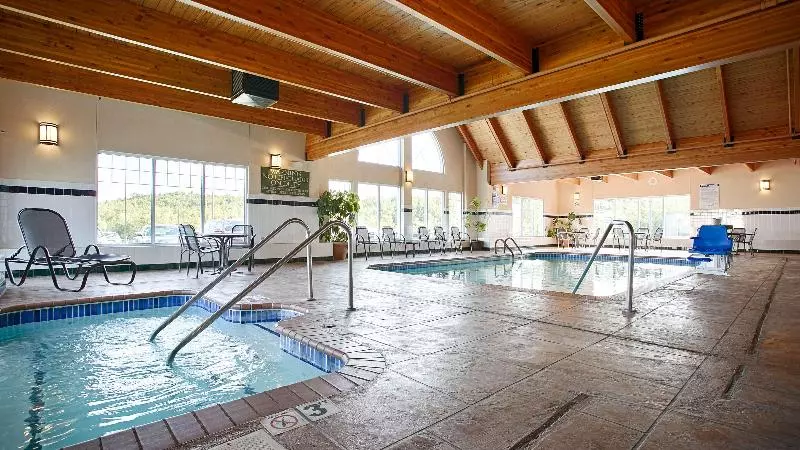 酒店 Duluth Inn & Suites Near Spirit Mountain