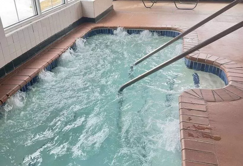 酒店 Duluth Inn & Suites Near Spirit Mountain