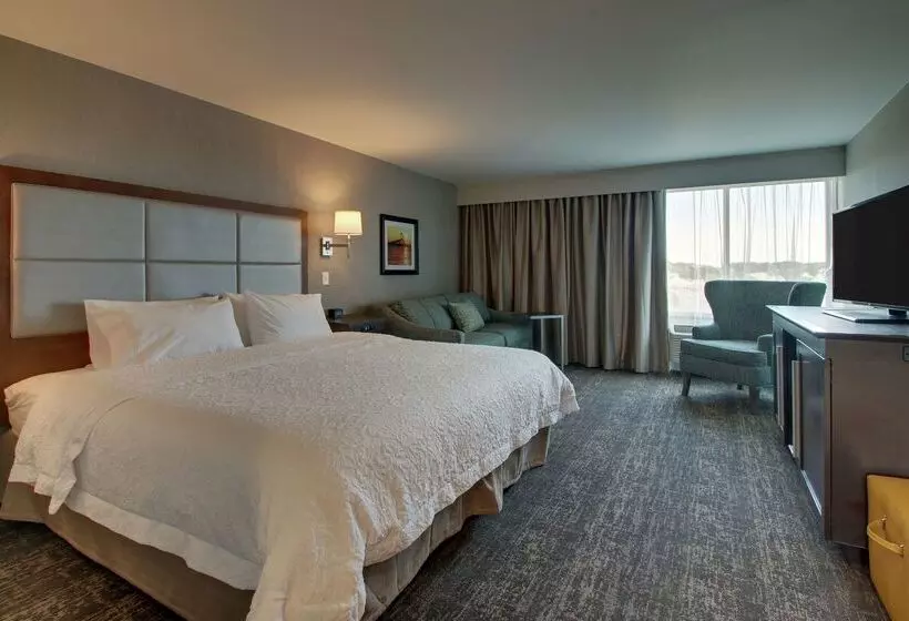 Отель Hampton Inn Pawtucket