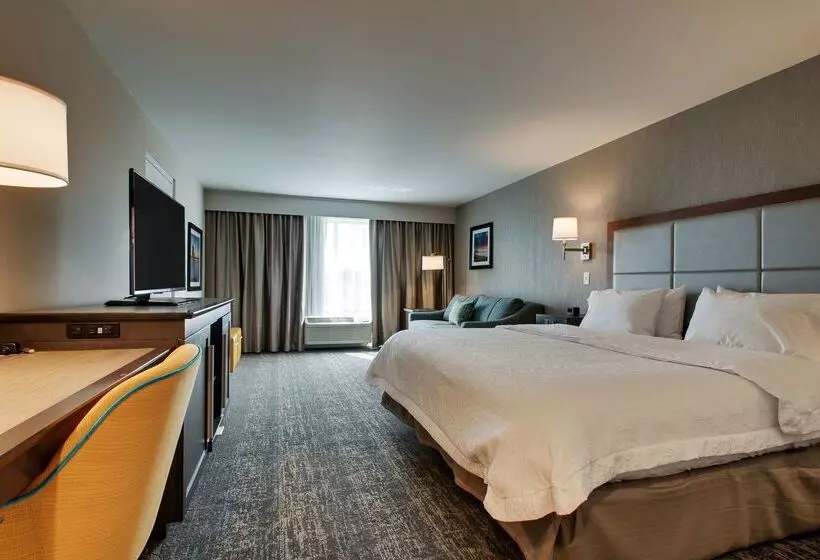 Отель Hampton Inn Pawtucket