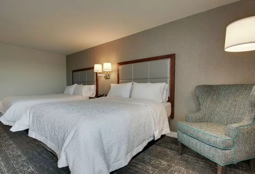 Отель Hampton Inn Pawtucket