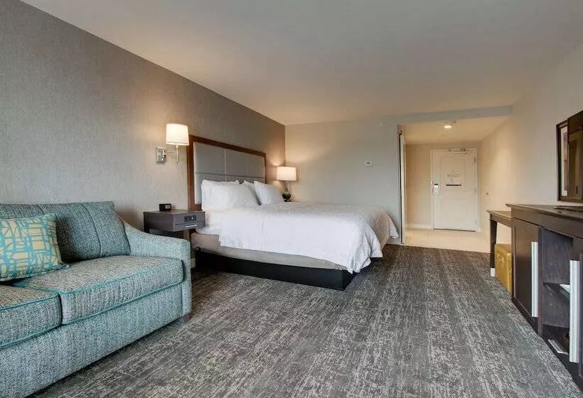 Отель Hampton Inn Pawtucket
