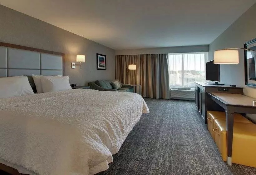 Отель Hampton Inn Pawtucket