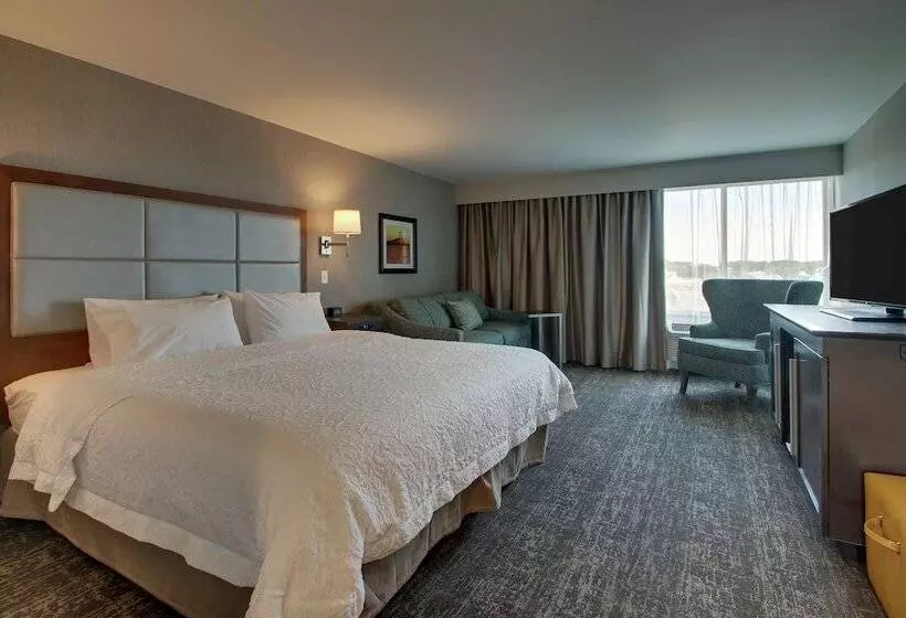 Отель Hampton Inn Pawtucket