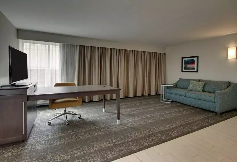 Отель Hampton Inn Pawtucket