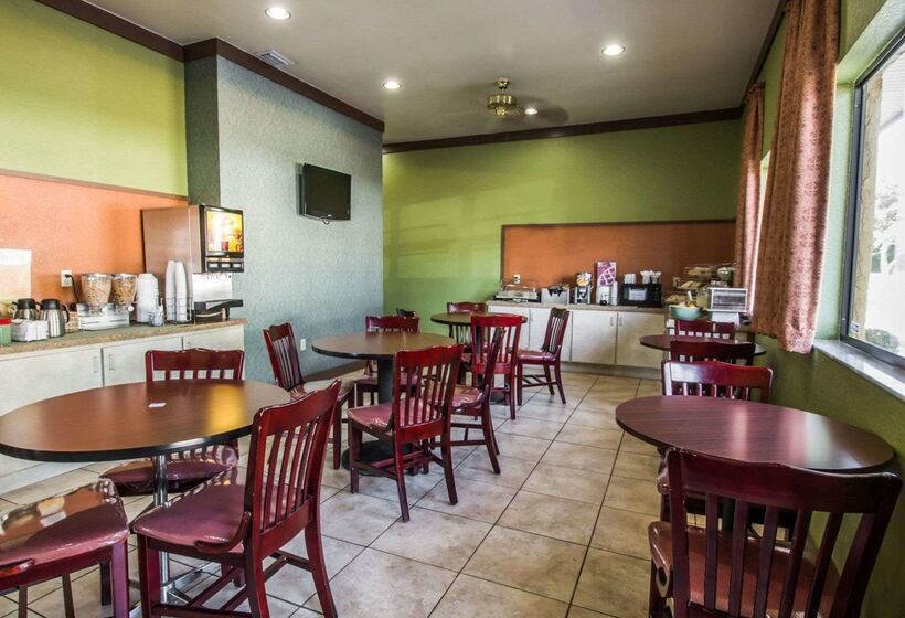 בית מלון כפרי Quality Inn Near Blue Spring