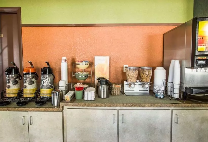 فندق Quality Inn Near Blue Spring