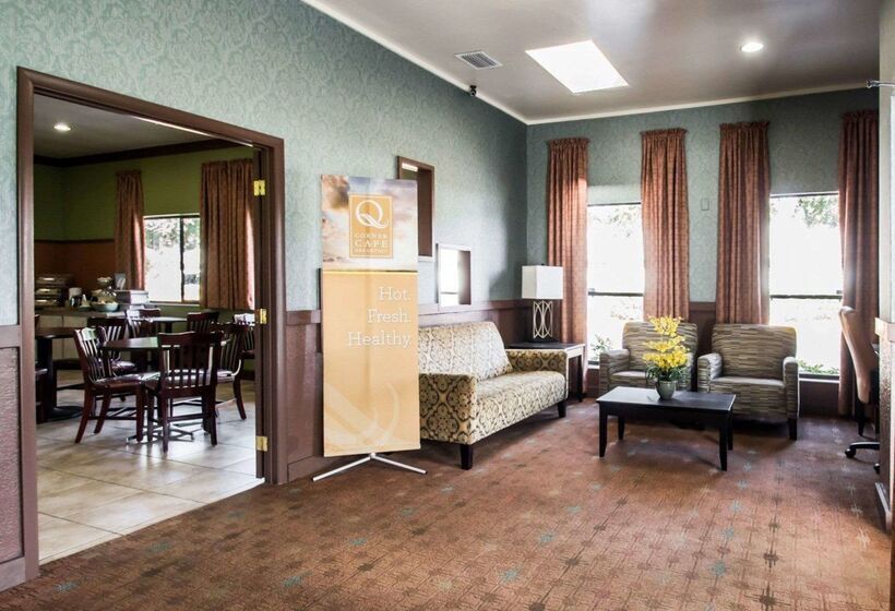 בית מלון כפרי Quality Inn Near Blue Spring