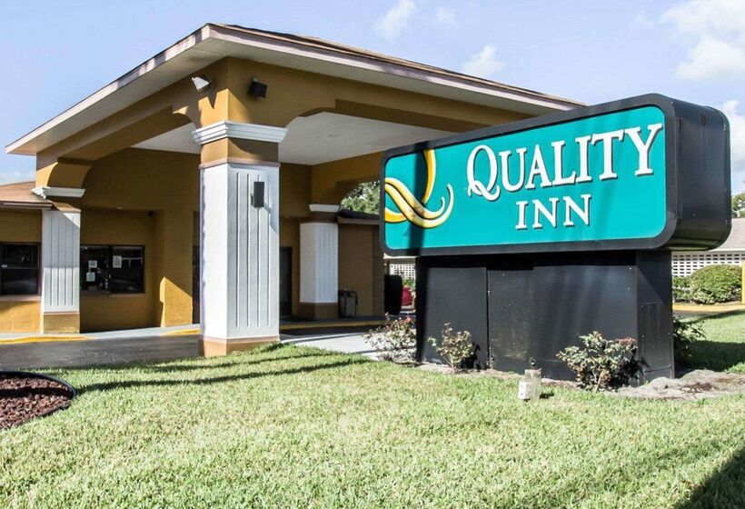 בית מלון כפרי Quality Inn Near Blue Spring