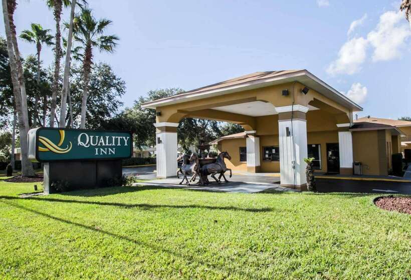 בית מלון כפרי Quality Inn Near Blue Spring
