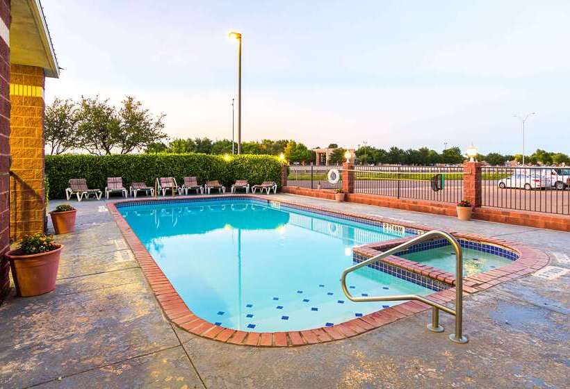 هتل Quality Suites