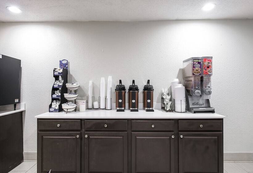 Hotelli Red Roof Inn & Suites Corbin