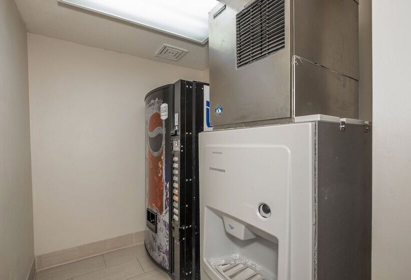 Hotelli Red Roof Inn & Suites Corbin