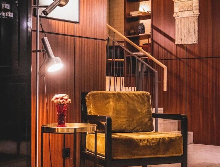 Henri Hotel Düsseldorf Downtown