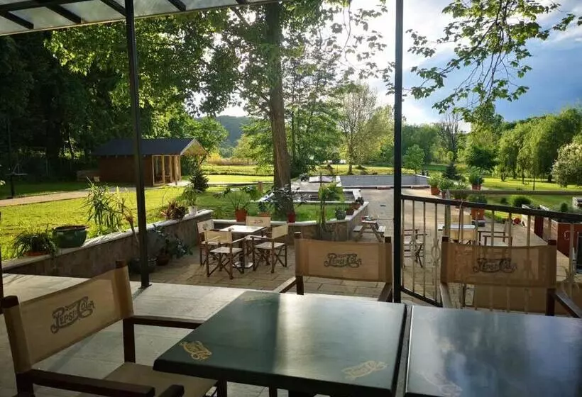 Majatalo Varga Villa