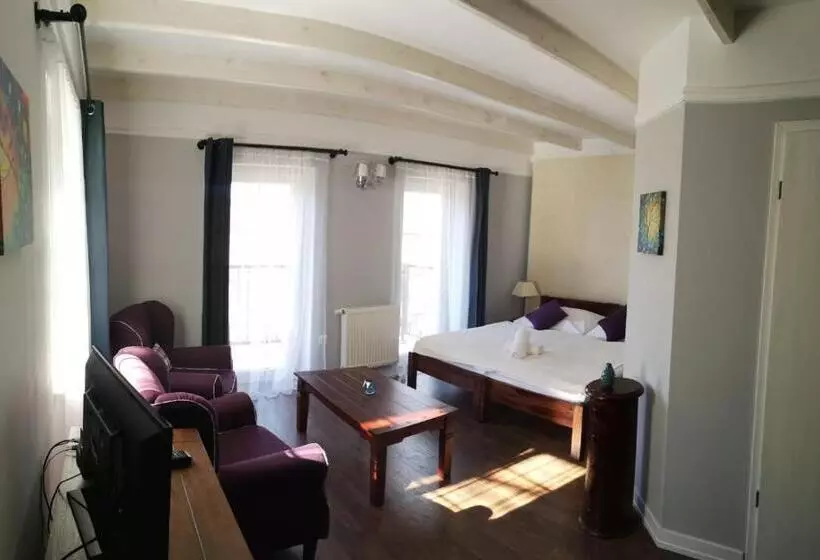 Majatalo Varga Villa