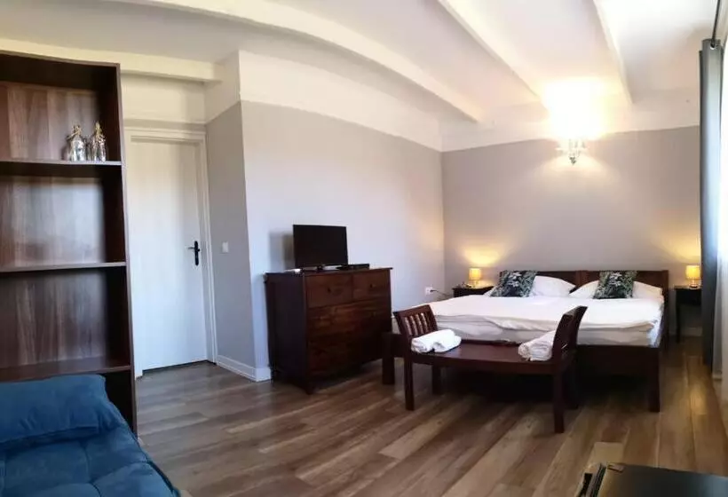 Majatalo Varga Villa