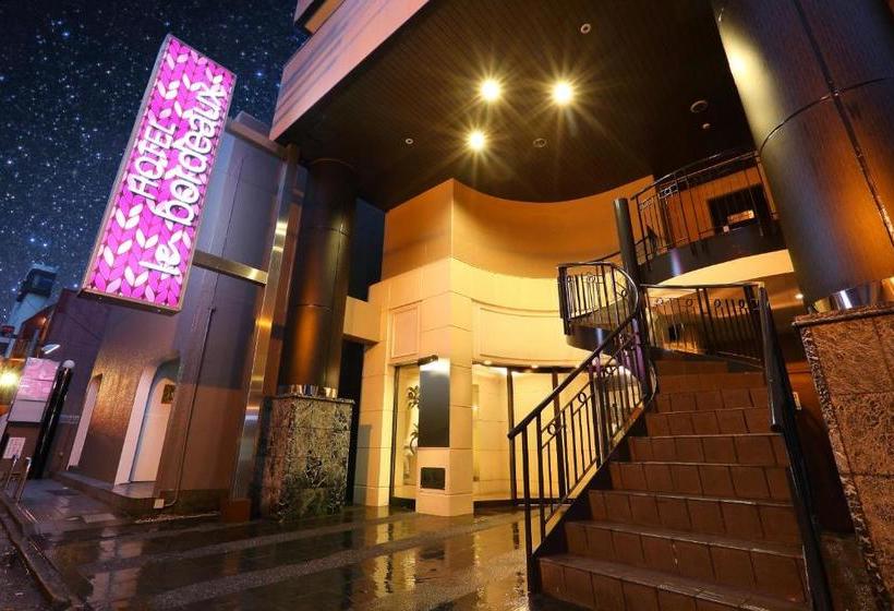 בית מלון כפרי Le Bordeaux ル ボルドー