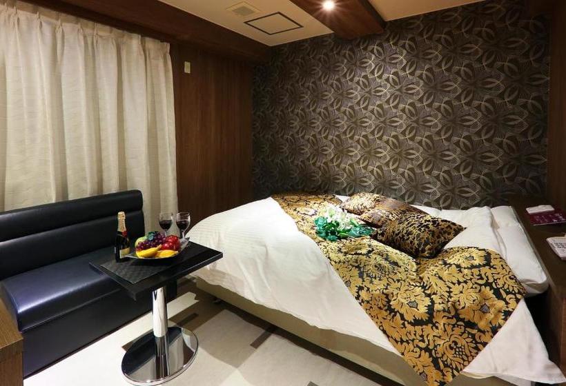 בית מלון כפרי Le Bordeaux ル ボルドー