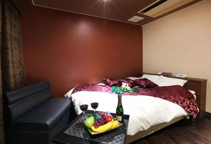 ホテル Le Bordeaux  ル ボルドー