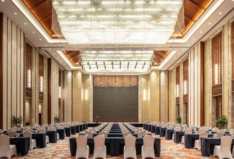 בית מלון כפרי Pullman Changbaishan Resort