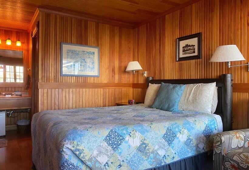 فندق صغير Whistling Winds Motel