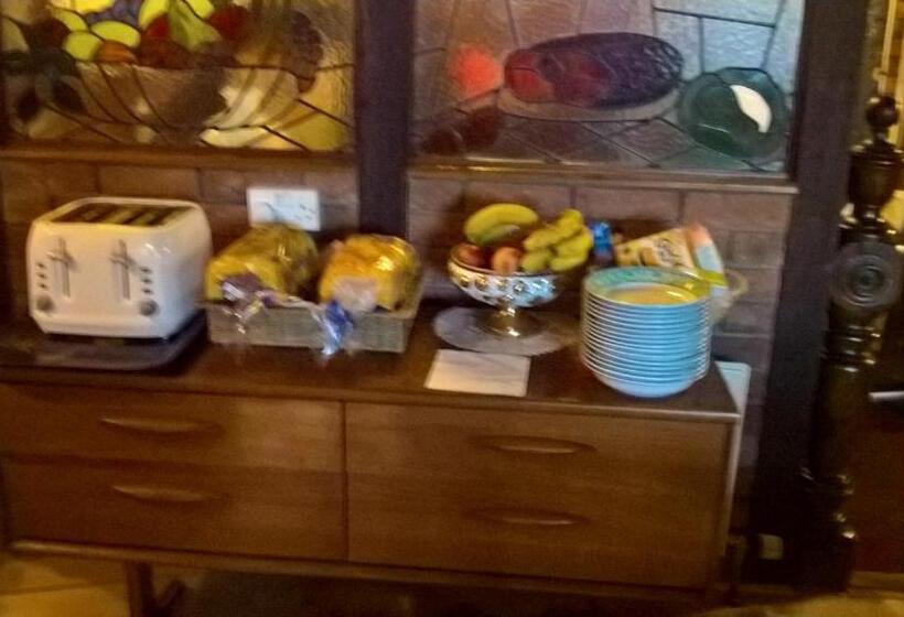 فندق Rhymney House