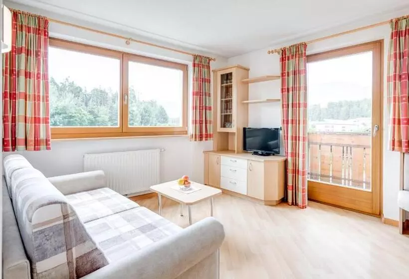 Hotelli Pension Haus Am See