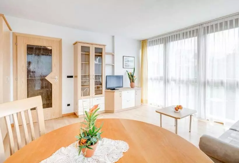 Hotelli Pension Haus Am See