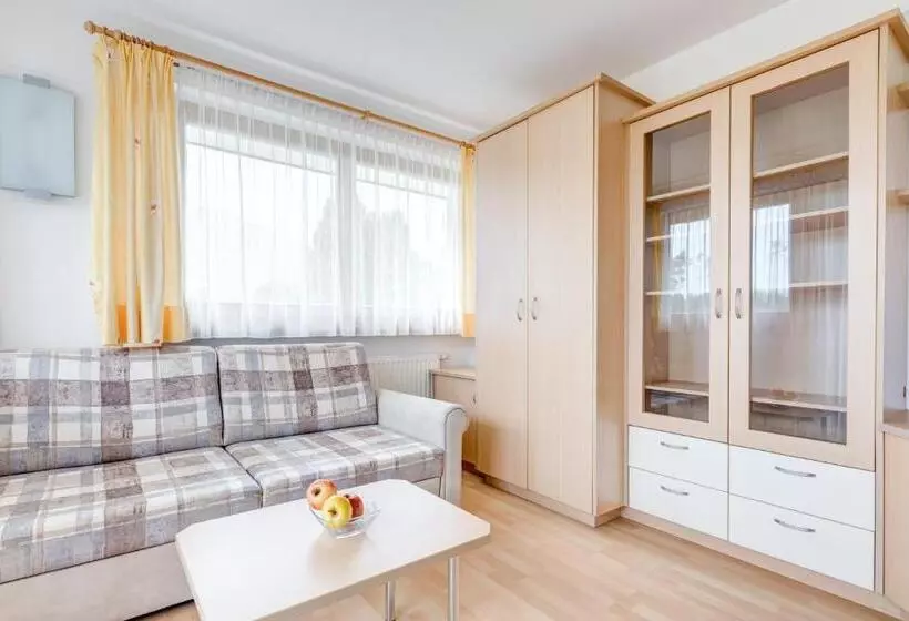 Hotelli Pension Haus Am See