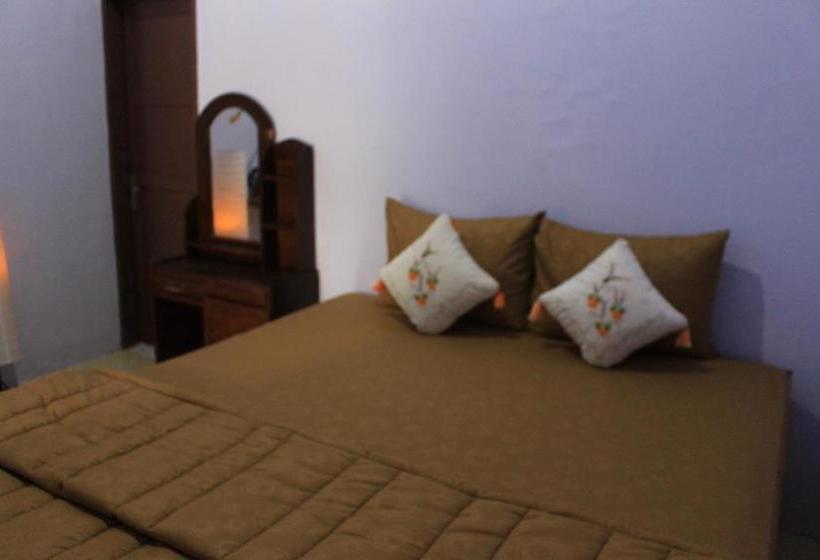 Pensionat Kampoeng Pakis Inn