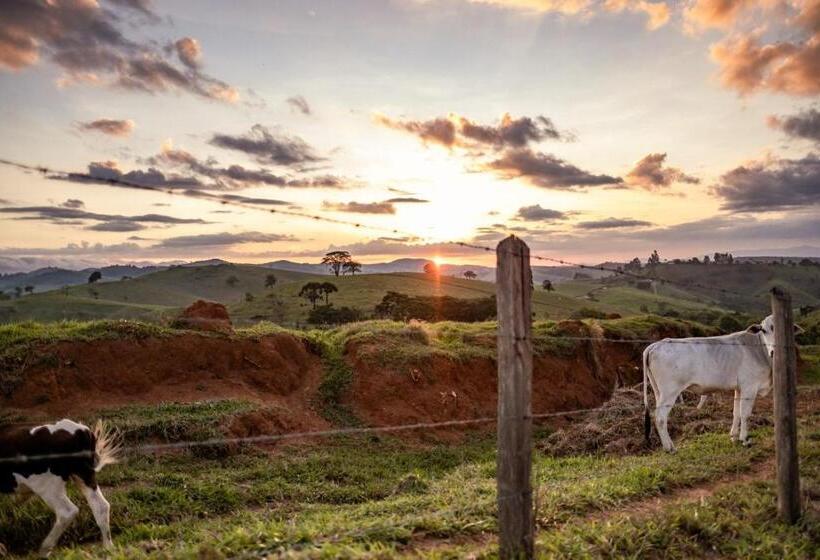 펜션 Pousada Celeiro Do Gutto