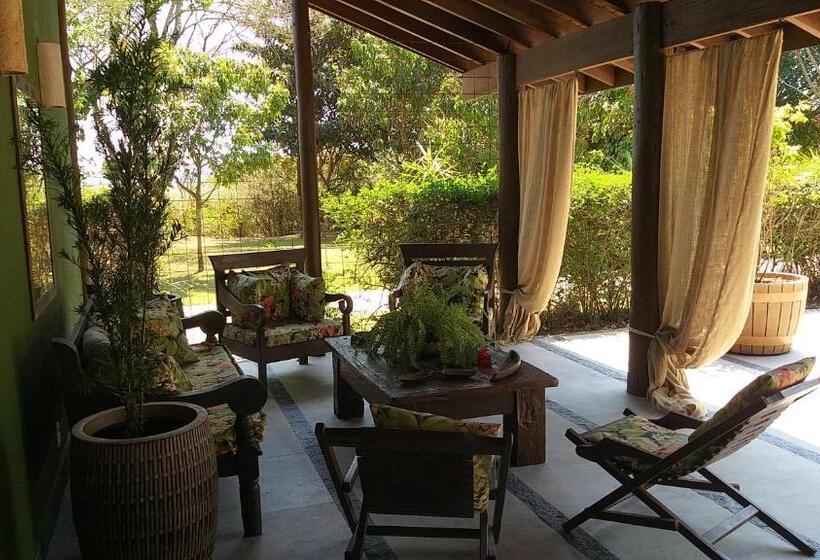 펜션 Pousada Celeiro Do Gutto