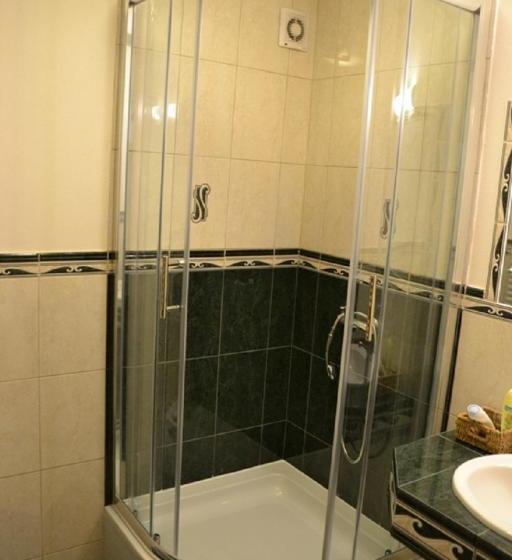 펜션 Penzion A Pivnice Varna