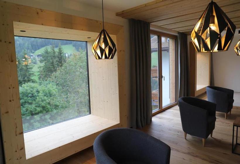 酒店 Lüch Da Grones