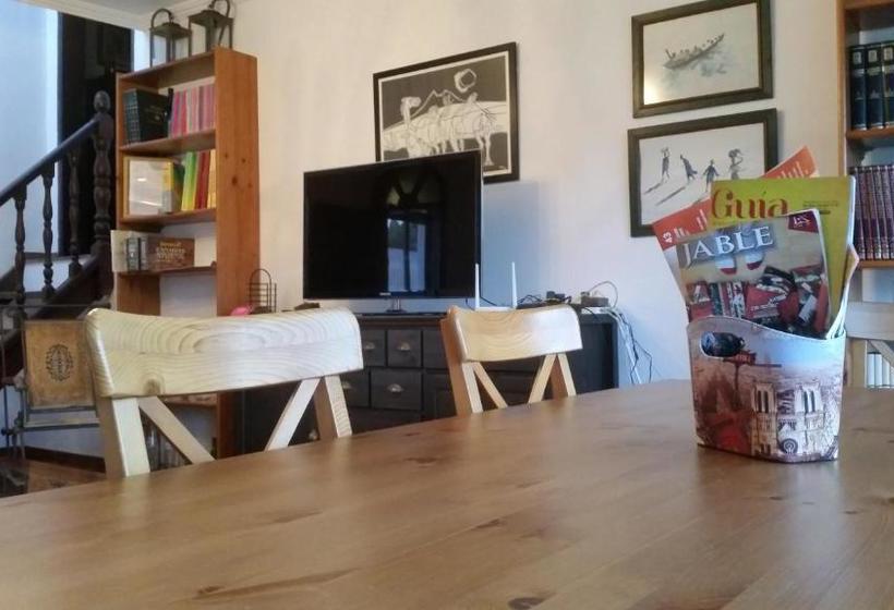 بنسيون Casa Las Vistas