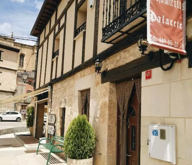 Retkeilymaja Alojamientos Palacete