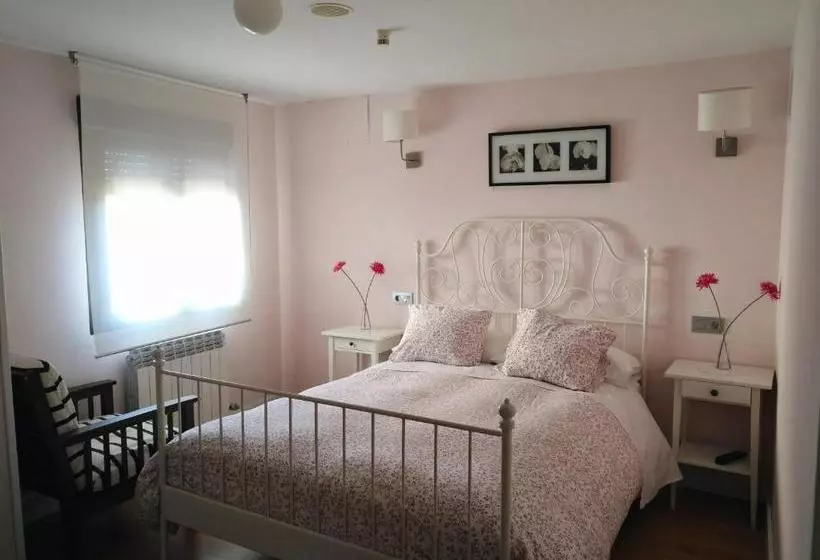 Retkeilymaja Alojamientos Palacete