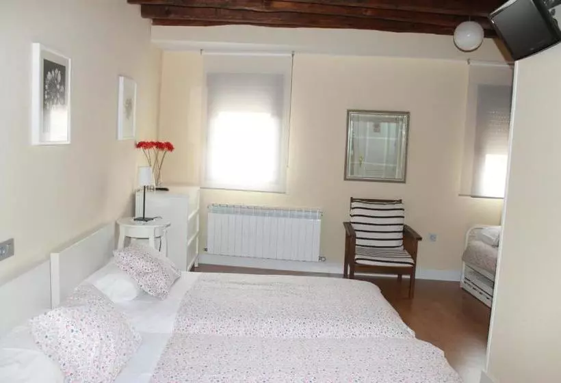 Retkeilymaja Alojamientos Palacete