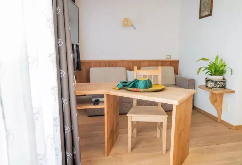 هتل Agriturismo Soleseid