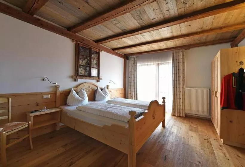 هتل Agriturismo Soleseid