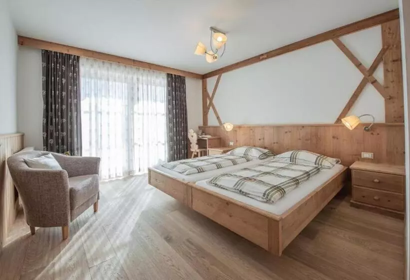 هتل Agriturismo Soleseid