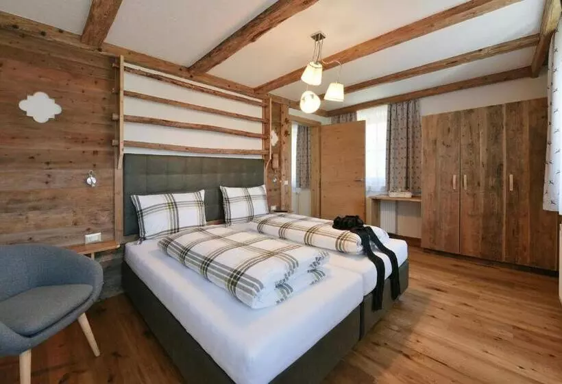 هتل Agriturismo Soleseid