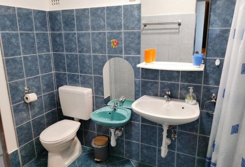 펜션 Glázer Szállás