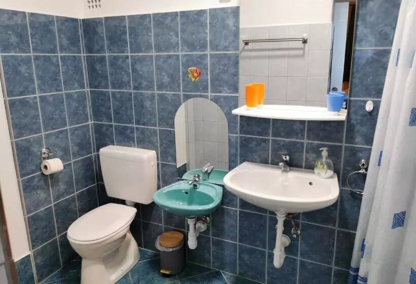 ペンション Glázer Szállás