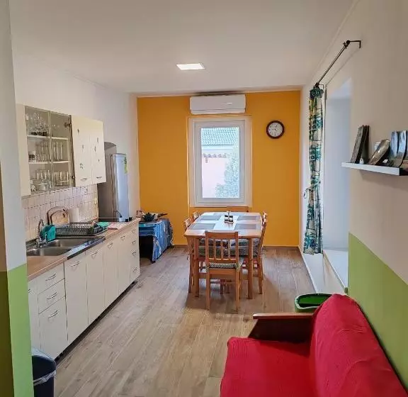 ペンション Glázer Szállás