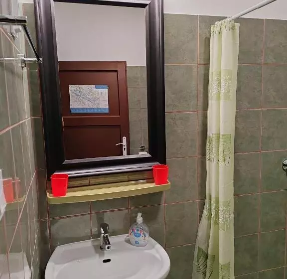 ペンション Glázer Szállás